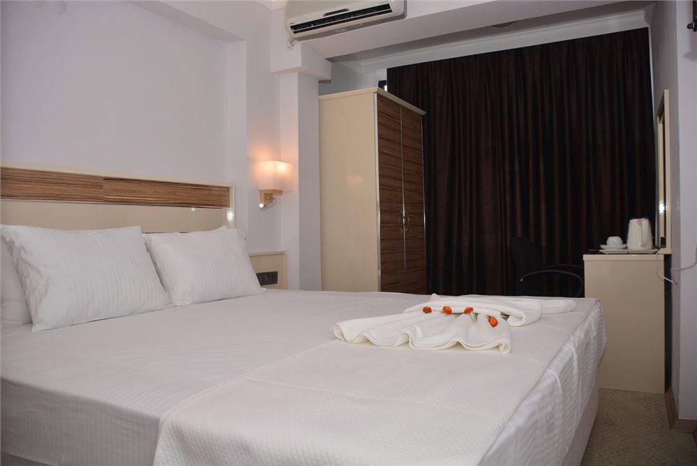 Smyrna Otel Kuşadası